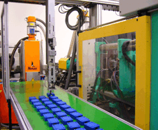 Kunststoffverarbeitung, Geh�useunterteil blau